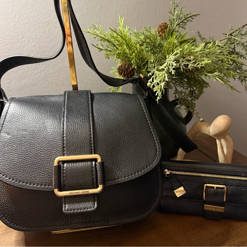 Michael Kors Maxine Saddle Shoulder/Crossbody Bag & Wallet